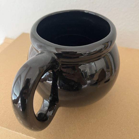 Harry Potter Halloween Cauldron Mug Hogwarts‎ Crest Ceramic Official Black Cup - Picture 6 of 6